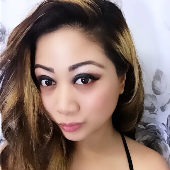 Meet your Posher, Sarah - Picture 1 of 1